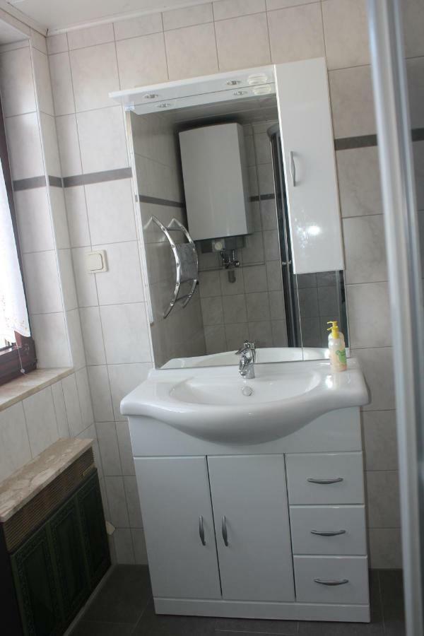Ferienhaus Fam. Gottbehuet Oberweid Ngoại thất bức ảnh